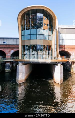 Leeds Station Southern Entrance over the river Aire. Leeds railway station, also known as Leeds City railway station, is the mainline railway station Stock Photo