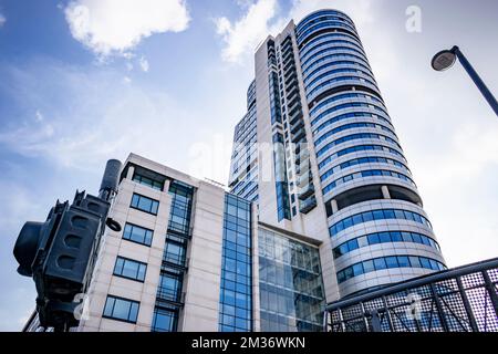 Bridgewater Place, nicknamed The Dalek, is an office and residential skyscraper in Leeds, West Yorkshire, England. It was the second-tallest building Stock Photo