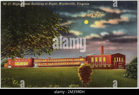 High school building at night, Wytheville, Virginia , Schools, Tichnor Brothers Collection, postcards of the United States Stock Photo