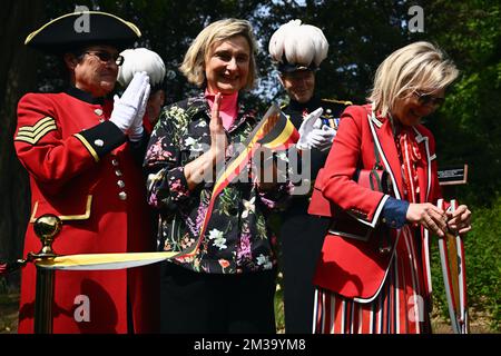 Flemish Minister of Employment, Economy, Social Economy and agriculture Hilde Crevits and Princess Astrid of Belgium pictured during the presentation of a Belgian garden created by the Flemish Agricultural Marketing Board (VLAM) and landscape architect Peter Wirtz, during a visit to the gardens of the Royal Hospital Chelsea, a retirement home for Chelsea Pensioners, veterans of the British Army, on day one of the economic trade mission to the United Kingdom, in London, Monday 09 May 2022. With over 400 participants, 214 companies and organizations and four days of activities in the Greater Lon Stock Photo