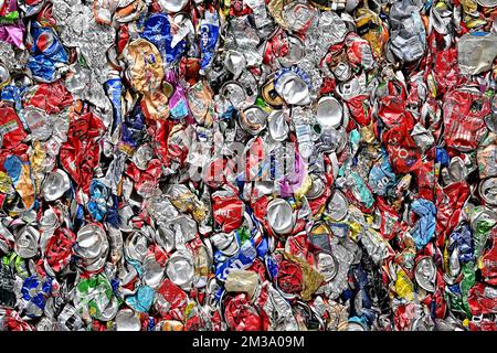 Illustration picture shows Val'Up, a new sorting center for PMD waste ...