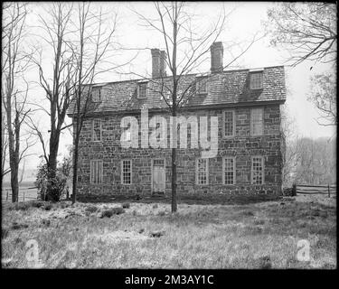 Horsham, Pennsylvania, 859 County Line Road, exterior detail, front elevation, Keith House, 1721 , Houses. Frank Cousins Glass Plate Negatives Collection Stock Photo