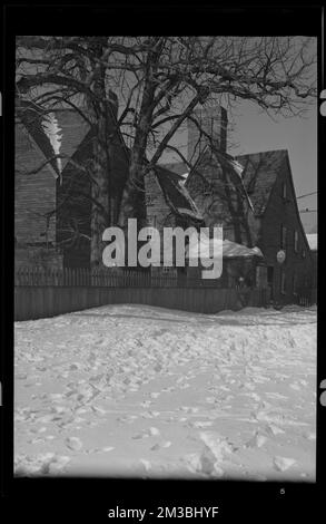 House of the Seven Gables, Hathaway House, Retire Becket House