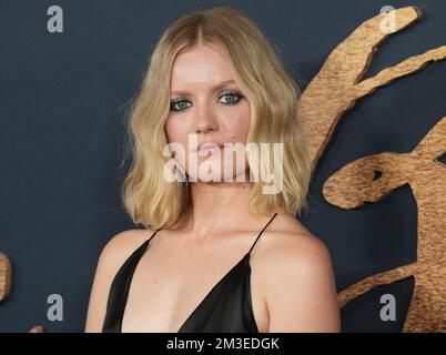 Los Angeles, USA. 14th Dec, 2022. Hadley Robinson arrives at THE PALE BLUE EYE Los Angeles Premiere held at the DGA Theater in Los Angeles, CA on Wednesday, ?December 14, 2022. (Photo By Sthanlee B. Mirador/Sipa USA) Credit: Sipa USA/Alamy Live News Stock Photo