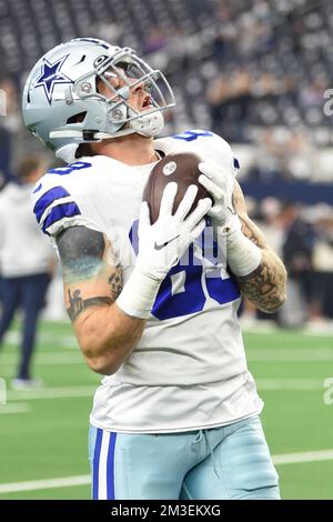 Dallas Cowboys tight end Jake Ferguson (87) runs against the New York Giants  during an NFL Football game in Arlington, Texas, Thursday, Nov. 24, 2022.  (AP Photo/Michael Ainsworth Stock Photo - Alamy