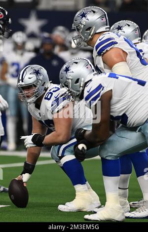 PHILADELPHIA, PA - OCTOBER 16: Dallas Cowboys Center Tyler Biadasz (63)  looks to block Philadelphia