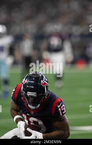 Arlington, United States. 11th Dec, 2022. Houston Texans guard Kenyon Green  (59) during the NFL Football Game between the Houston Texans and the Dallas  Cowboys on December 11, 2022 at AT&T Stadium