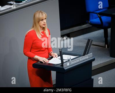 Renata Alt, FDP, recorded during a speech, the Bundestag decides on an opposition motion to support the Iran protests, in the German Bundestag in Berlin, December 15, 2022. Stock Photo