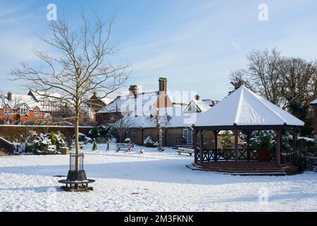 Market Square, Battle, East Sussex, UK, under snow in December 2022, looking towards the Battle Museum Stock Photo