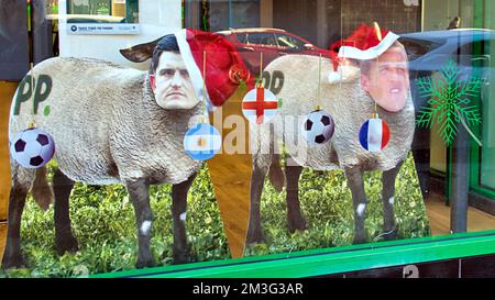 Glasgow, Scotland, UK 15th December, 2022. Christmas Shopping on the style mile of Scotland, Buchanan street. Saw shoppers enter into the festive spirit of buying stuff as the streets and shops were packed in the sunshine. Credit Gerard Ferry/Alamy Live News Stock Photo