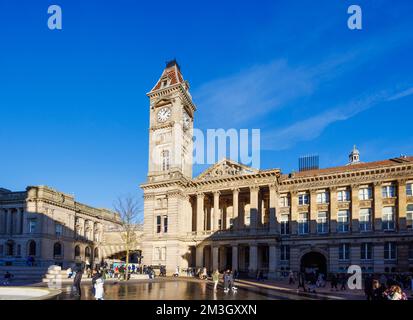 The Birmingham Museum & Art Gallery and Big Brum clock tower viewed from Chamberlain Square in Birmingham, West Midlands, England, in winter Stock Photo