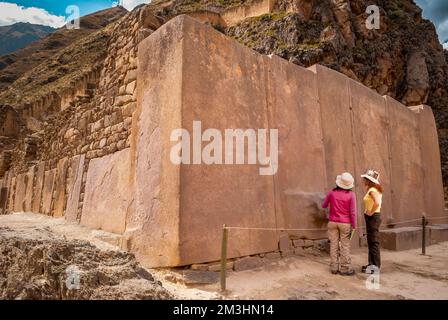 Antigo Sistema Aqueduto Ollantaytambo Peru Imagem de Stock