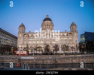 Rathbone Investment Management of Liverpool Stock Photo - Alamy