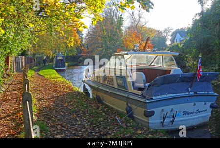 Wave-Dancer, cabin cruiser,in autumn, at Bridgewater Canal, Grappenhall , Warrington, Cheshire, England, UK, WA4 2SJ Stock Photo