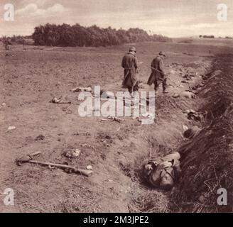 Photograph showing dead German soldiers in their trench at Soizy-aux-Bois at the Battle of the Marne.  The Battle of the Marne proved a decisive moment in World War I, with the German army denied a swift victory and instead led into a drawn-out four years of trench warfare.     Date: October 31st 1914 Stock Photo