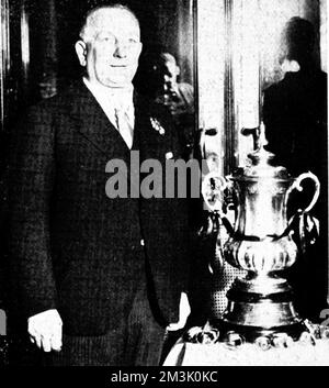 Herbert Chapman and the F.A. Cup, 1930. Stock Photo