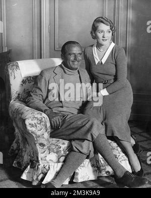 Mary Pickford and Douglas Fairbanks Stock Photo