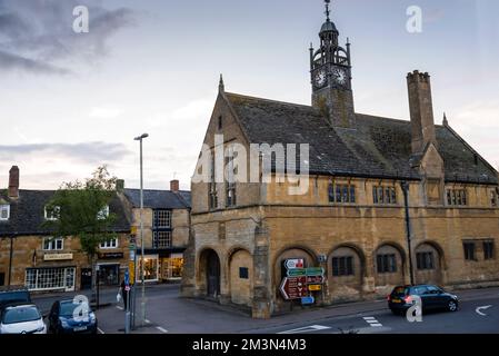 Free Tudor style Redesdale Hall town hall in Moreton-in-Marsh, Cotswold District, England. Stock Photo