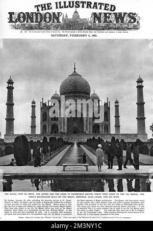 The Queen and the Duke of Edinburgh having their first sight of the Taj Mahal, the great mausoleum built by the mogul emperor, Shah Jehan, for his wife.     Date: 1961 Stock Photo