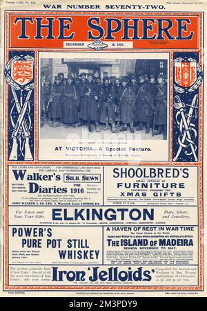 Returning soldiers at Victoria Station, London, WW1 Stock Photo