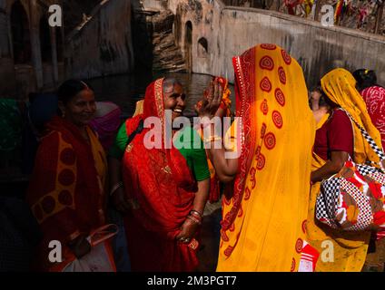 Indian pilgrims having a bath in Galtaji temple aka monkey temple, Rajasthan, Jaipur, India Stock Photo