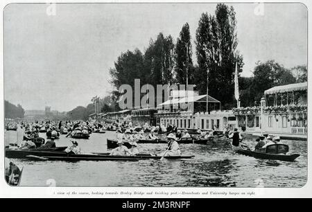 Crowded river during the Henley Regatta 1904 Stock Photo