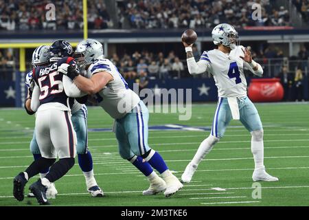 Dallas Cowboys center Tyler Biadasz (63) at warmups period before the Pro  Football Hall of Fame game at Tom Benson Hall of Fame Stadium, Thursday,  Aug Stock Photo - Alamy