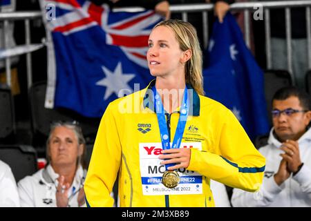 Melbourne, Australia. 17th Dec, 2022. Emma Mckeon of Australia celebrates after winning the gold medal in the 50m Freestyle Women Final during the FINA Swimming Short Course World Championships at the Melbourne Sports and Aquatic Centre in Melbourne, Australia, December 17th, 2022. Photo Giorgio Scala/Deepbluemedia/Insidefoto Credit: Insidefoto di andrea staccioli/Alamy Live News Stock Photo