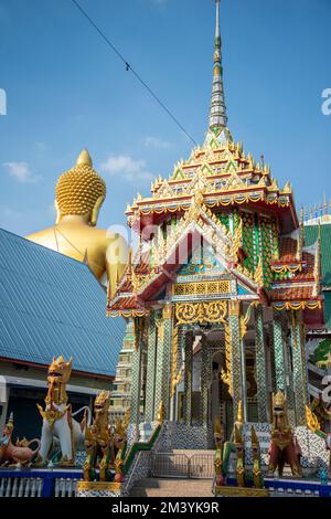 The Wat Khun Chan, front, the Big Budda Dhammakaya Thep Mongkol Buddha ...