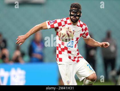 josko-gvardiol-during-a-team-croatia-training-session-at-training