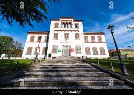 Old school house, Unesco world heritage site 'company town'. Crespi dÂ´Adda, Italy Stock Photo
