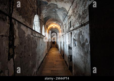 Narrow passage, narrow, Kilmainham Gaol, former restored Victorian-era prison, museum, film set, national memorial to independence, liberation Stock Photo