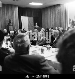 Election campaign for the 1966 federal election of the parties, associations and counter-movements in the Ruhr area 1966. Bund der Deutschen (BdD) Stock Photo