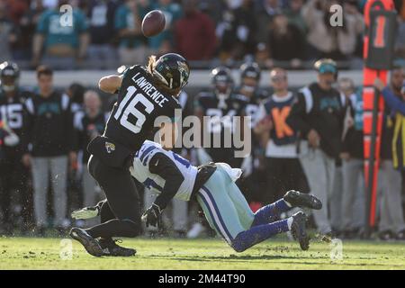 December 18, 2022: Jacksonville Jaguars quarterback TREVOR LAWRENCE (16) fumbles the ball during the Jacksonville Jaguars vs Dallas Cowboys NFL game at TIAA Bank Field Stadium in Jacksonville, Fl on December 18, 2022. (Credit Image: © Cory Knowlton/ZUMA Press Wire) Stock Photo