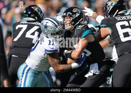 Dallas Cowboys linebacker Micah Parsons rushes against the Indianapolis  Colts during an NFL football game Sunday, Dec. 4, 2022, in Arlington,  Texas. (AP Photo/Tony Gutierrez Stock Photo - Alamy