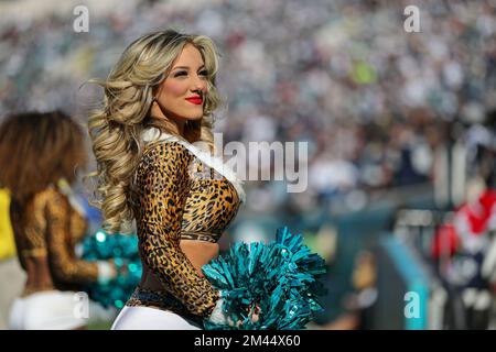 A Jacksonville cheerleader during the NFL football game between the Houston  Texans and the Jacksonville Jaguars on Sunday October 21, 2018 in  Jacksonville, FL. Jacob Kupferman/(Photo by Jacob Kupferman/CSM/Sipa USA  Stock Photo 