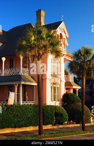 The Charles Drayton House is a stately Antebellum Home on the waterfront in Charleston, SC Stock Photo