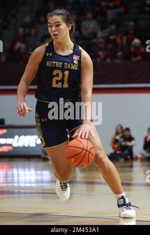 Blacksburg, Virginia, USA. 18th Dec, 2022. Notre Dame Fighting Irish forward Maddy Westbeld (21) drives during the NCAA Women's Basketball game between the Notre Dame Fighting Irish and the Virginia Tech Hokies at Cassell Coliseum in Blacksburg, Virginia. Greg Atkins/CSM/Alamy Live News Stock Photo