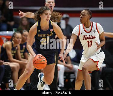 Blacksburg, Virginia, USA. 18th Dec, 2022. Notre Dame Fighting Irish forward Maddy Westbeld (21) dribbles during the NCAA Women's Basketball game between the Notre Dame Fighting Irish and the Virginia Tech Hokies at Cassell Coliseum in Blacksburg, Virginia. Greg Atkins/CSM/Alamy Live News Stock Photo