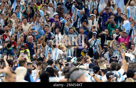 Qatar - 18/12/2022, Lionel Messi of Argentina celebrates the victory following the FIFA World Cup 2022, Final football match between Argentina and France on December 18, 2022 at Lusail Stadium in Al Daayen, Qatar - Photo Jean Catuffe / DPPI Stock Photo