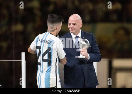 Enzo Fernández #24 Argentina National Team 2022-23 Qatar World Cup Pa -  Praise To Heaven