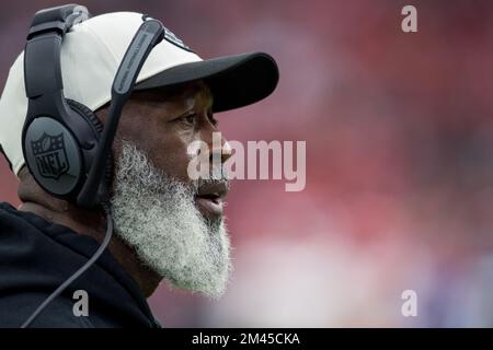 Kansas City Chiefs vs. Houston Texans. Fans support on NFL Game. Silhouette  of supporters, big screen with two rivals in background Stock Photo - Alamy