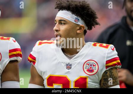 Kansas City Chiefs cornerback Trent McDuffie (21) lines up for the play  during an NFL football game against the Cincinnati Bengals, Sunday, Dec. 4,  2022, in Cincinnati. (AP Photo/Emilee Chinn Stock Photo - Alamy