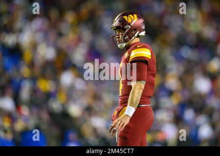 Landover, MD, USA. 18th Dec, 2022. Washington Commanders defensive end  Montez Sweat (90) prior to the NFL game between the New York Giants and the Washington  Commanders in Landover, MD. Reggie Hildred/CSM/Alamy