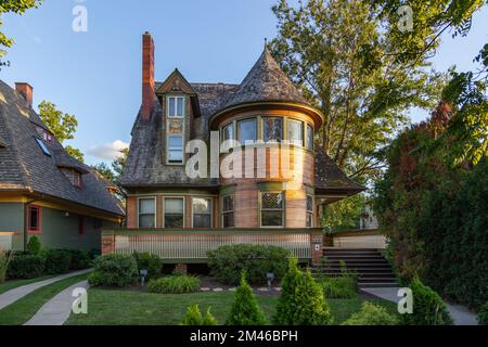 Walter H. Gale House by architect Frank Lloyd Wright, Frank Lloyd ...