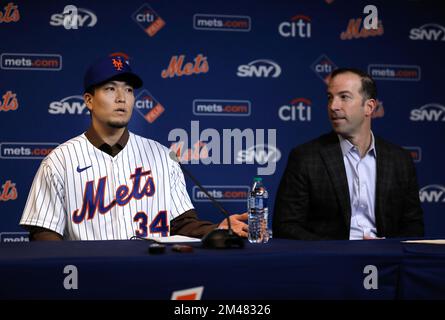 SNY Mets on X: Your first look at Kodai Senga in a black jersey