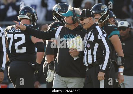 December 18, 2022: Jacksonville Jaguars head coach DOUG PEDERSON talks with the official during the Jacksonville Jaguars vs Dallas Cowboys NFL game at TIAA Bank Field Stadium in Jacksonville, Fl on December 18, 2022. (Credit Image: © Cory Knowlton/ZUMA Press Wire) Stock Photo