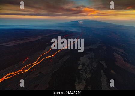 Mauna Loa Eruption, 12/2022, Island of Hawaii Stock Photo