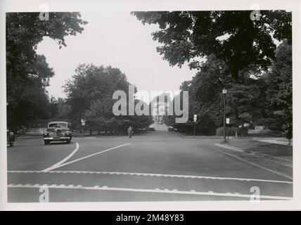 Washington Monument - Site of Battle of Princeton at End of Main Street. Original caption: Washington Monument - Site of Battle of Princeton at end of Main Street - Princeton. State: New Jersey Place: Princeton. Stock Photo