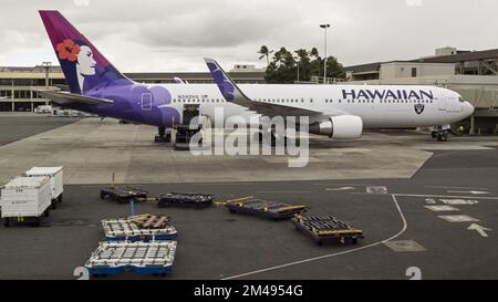 航空機・ヘリコプター Hawaiian Airlines B 767-300ER Hawaiian Airlines Boeing 767-300/300ER – ATCO Repaints